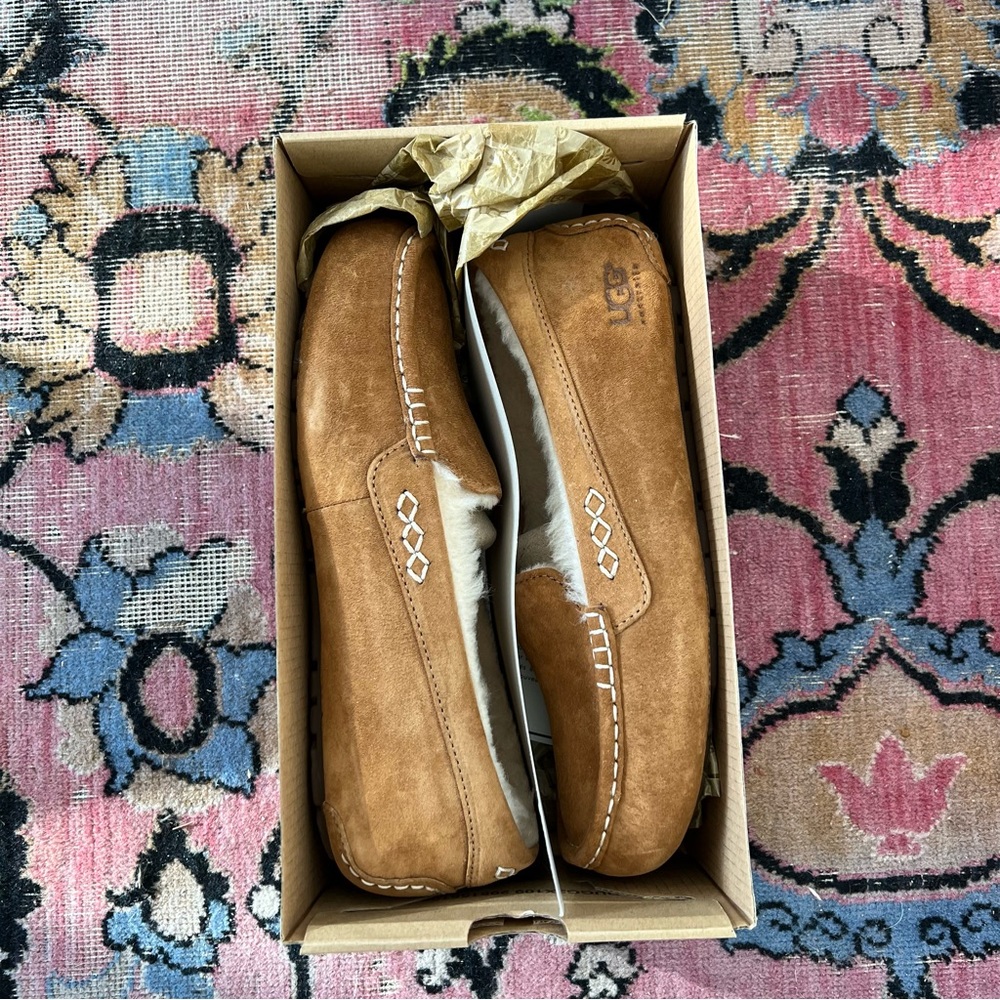 Ugg Chestnut Slipper - image 3